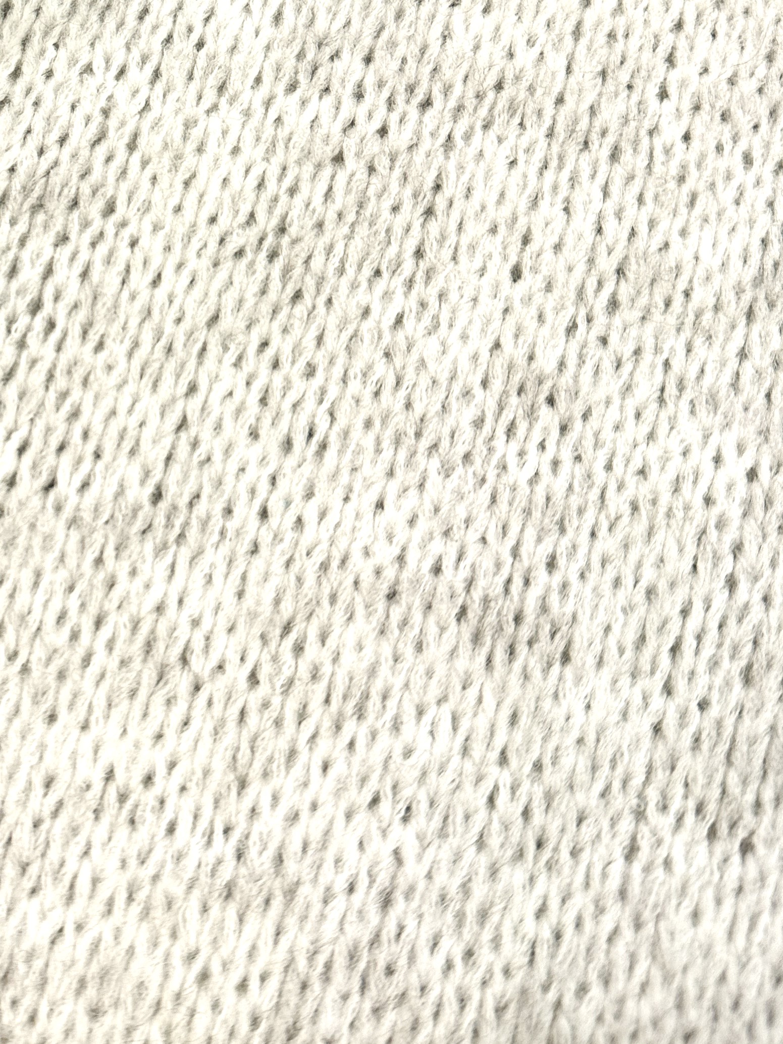 Asymmetrischer Grobstrick-Pullover