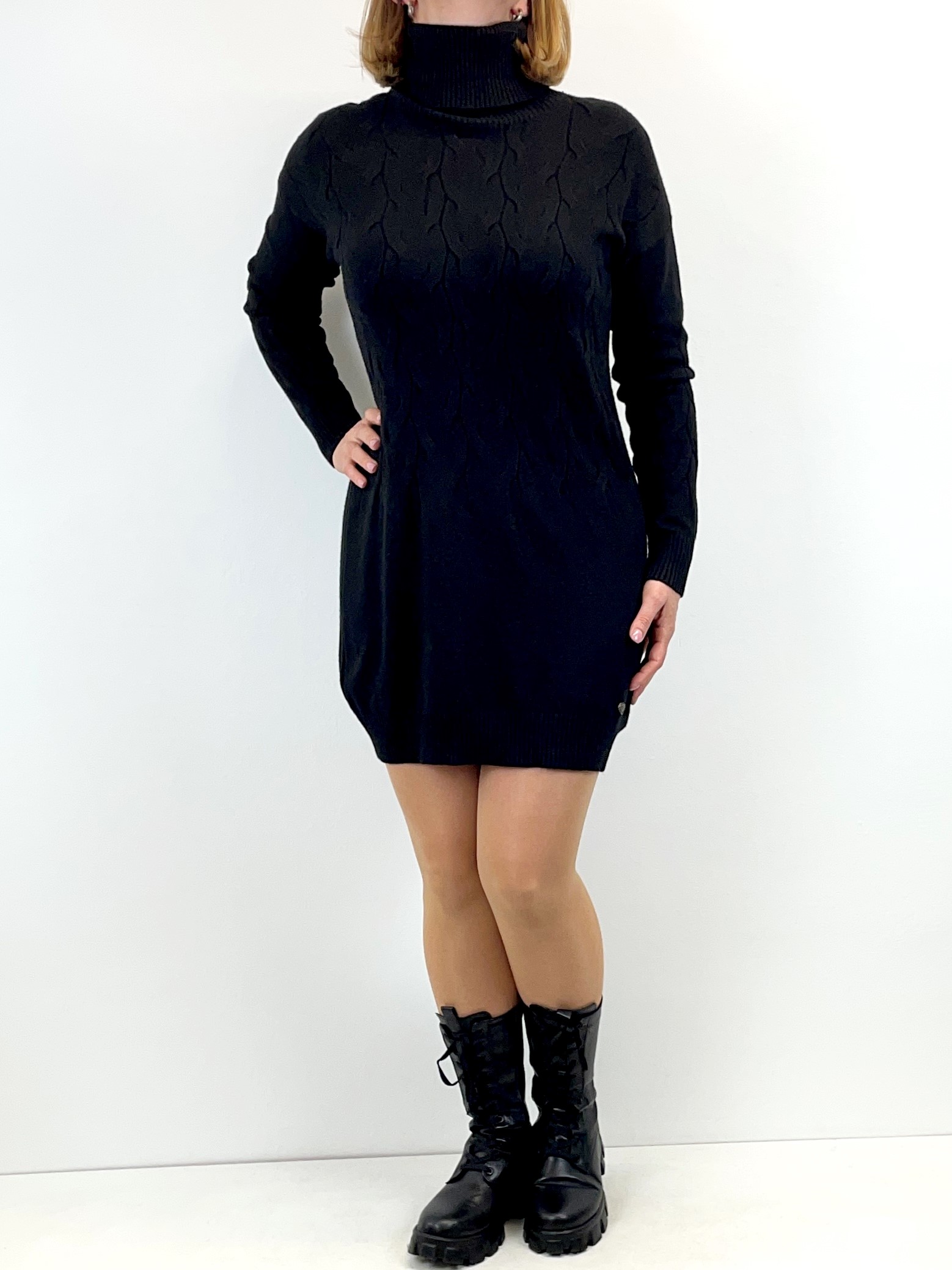 Pullover-Kleid mit Rollkragen