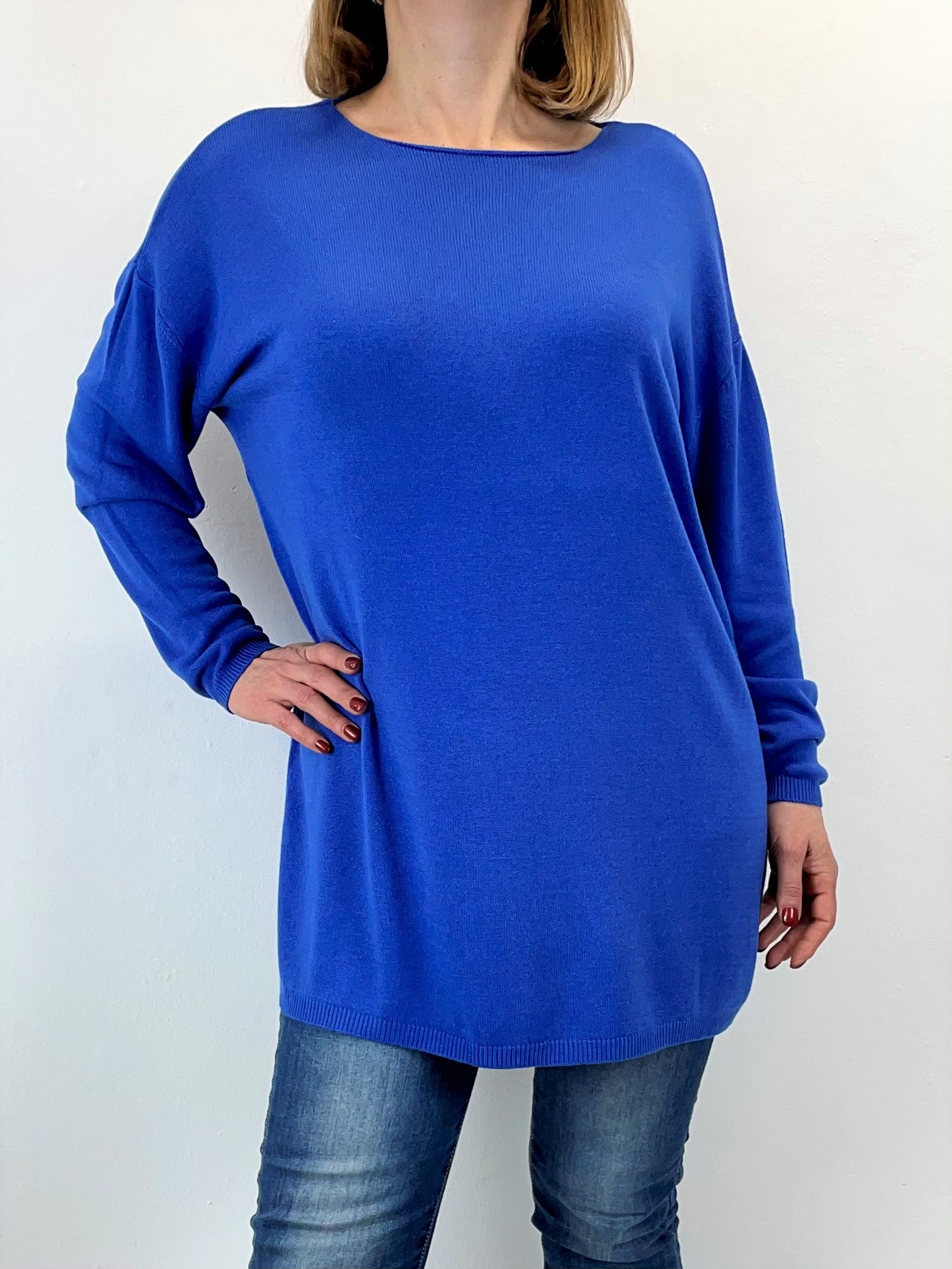 Langer Pullover in Blau
